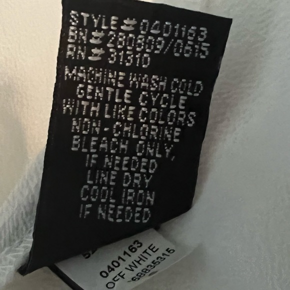 AB Studio White Top - Picture 5 of 7